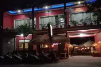 Puri Karimunjawa RedPartner Hotels near Kampoeng Bule