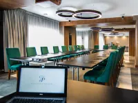Platinum Residence Boutique Hotels near Ego Gallery