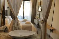 Alexiou Hotel - balcony