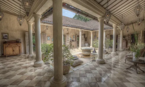 Balquisse Heritage Hotel