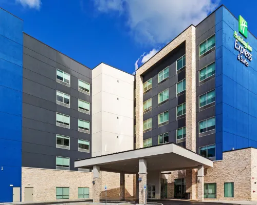 Holiday Inn Express & Suites HOUSTON - DOWNTOWN NORTH by IHG Hotels near Bayou Bend