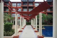 Bluroc Huahin Pool View - Condos