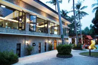 Batangas Country Club Hotels near Batangas Port