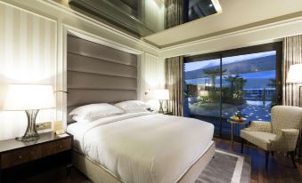 DoubleTree by Hilton Izmir Airport