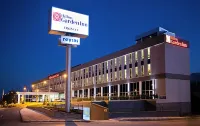 Hilton Garden Inn  Erzincan Hôtels à proximité de : Mehmet Akif Ersoy İöo