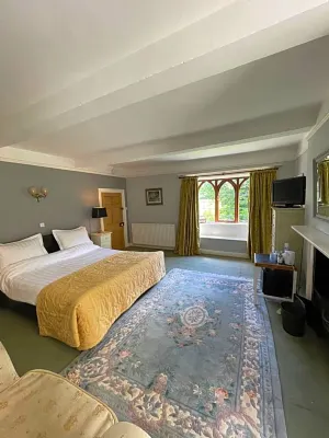 Abbey Farm Bed and Breakfast Hotels near Specsavers Opticians - Atherstone