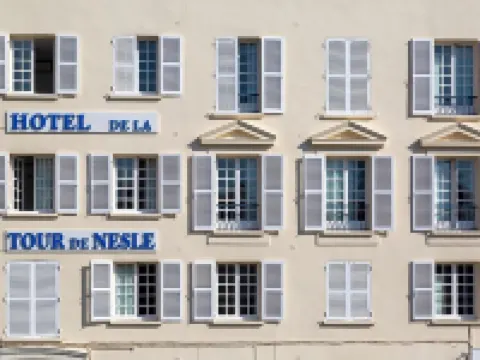 Tour de Nesle la Rochelle Vieux Port Hotels in La Rochelle