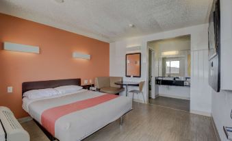 Motel 6 San Antonio, TX - Fort Sam Houston