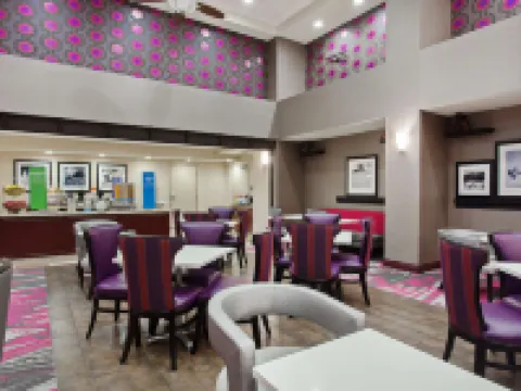 Hampton Inn & Suites Oakland Airport-Alameda Hoteles en Alameda