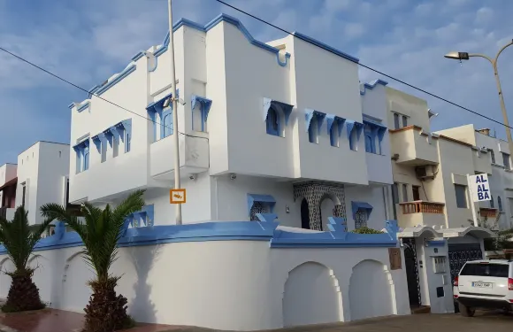 阿爾阿爾巴漢莫餐廳酒店