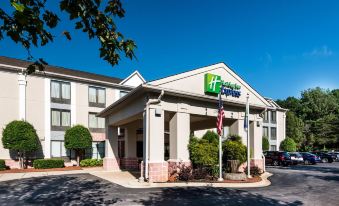 Holiday Inn Express & Suites Charlotte Arpt-Belmont