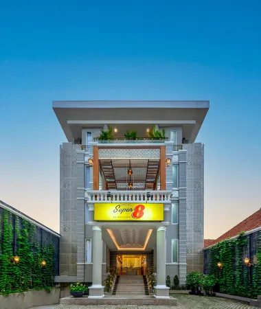 Super 8 by Wyndham Solo Indonesia