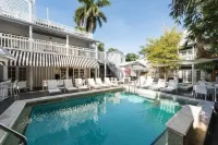 Alexander's Guesthouse-Adult Exclusive, Lgbtq Friendly - piscina
