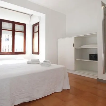 Hostal Ripoll Ibiza Отели рядом с достопримечательностью «Casino Ibiza»