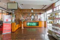 RedDoorz at Sedayu 2 Near Danau Toba Parapat فنادق في Girsang Sipangan Bolon