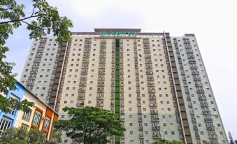 Apartment the Suites Metro by Edy Property