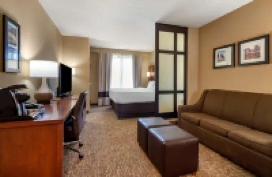 Comfort Suites Lake Norman - Huntersville Hotels in Mecklenburg County