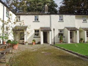 Longlands Milkmaid's Parlour