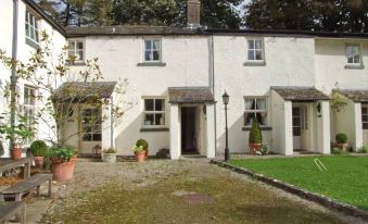 Longlands Milkmaid's Parlour