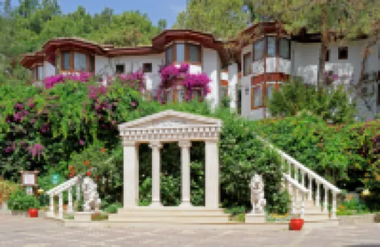 Club & Hotel Letoonia
