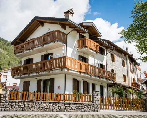 Sergio Hotels in Barcis