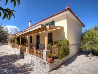 Foufas Houses