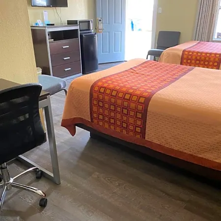 Savannah Motel