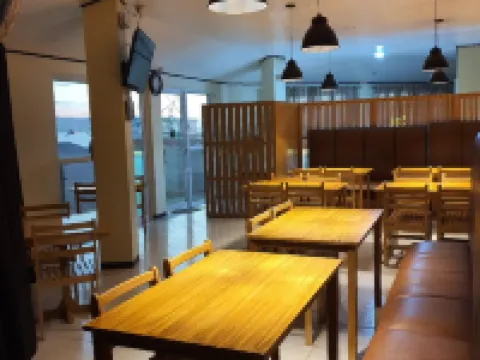 S-E Hotel and Residence Hotels in Caticlan