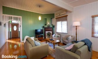 Ambiente Cottage - Pet and Family Friendly