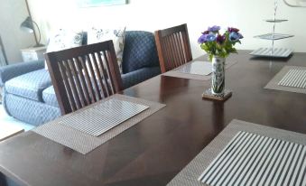 Riverside Court Apartment - Housity
