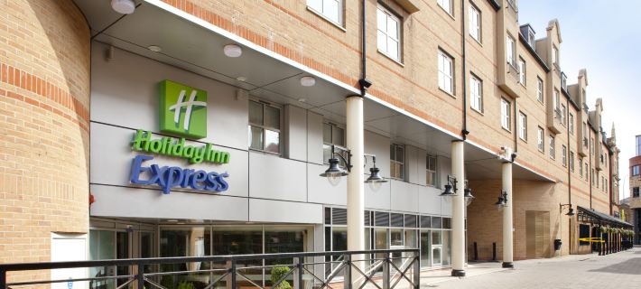 Holiday Inn Express LONDON - HAMMERSMITH by IHG Hotels in London