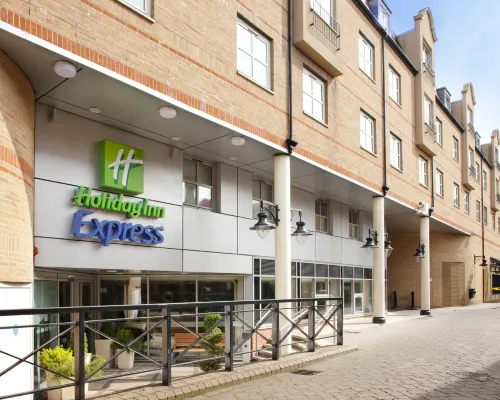 Holiday Inn Express LONDON - HAMMERSMITH by IHG Отели рядом с достопримечательностью «Чизвик»