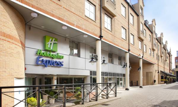 Holiday Inn Express London - Hammersmith by IHG