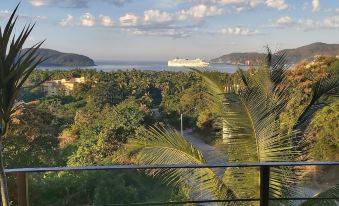 Casa Arcoiris Zihuatanejo