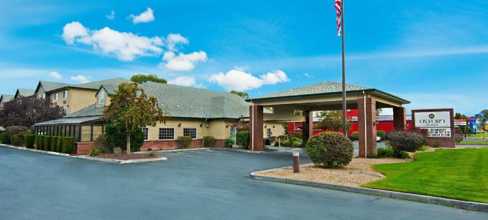 Oxford Suites Hermiston Hotels in Umatilla County