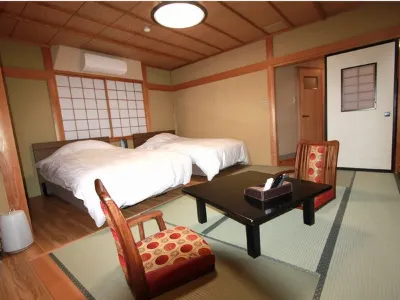 Kousagi No Yado Arakawaso Hotels near Takanosu Camping Ground