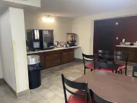 Red Roof Inn Roanoke Rapids - breakfast