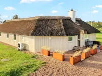"Annalise" - 1km from the Sea - Boutique