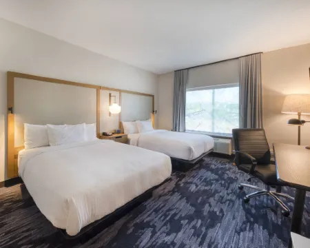 Fairfield Inn & Suites Charlotte Belmont Hotels in Gaston County