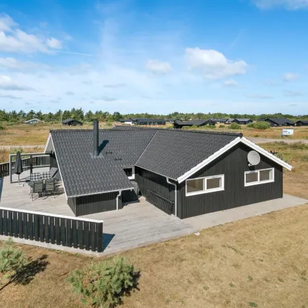"Aria" - 1.2km from the Sea