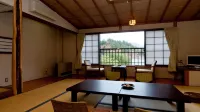 Gessen Các khách sạn ở Achi