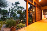 Guesthouse Yukarian Hotels in Kotoura