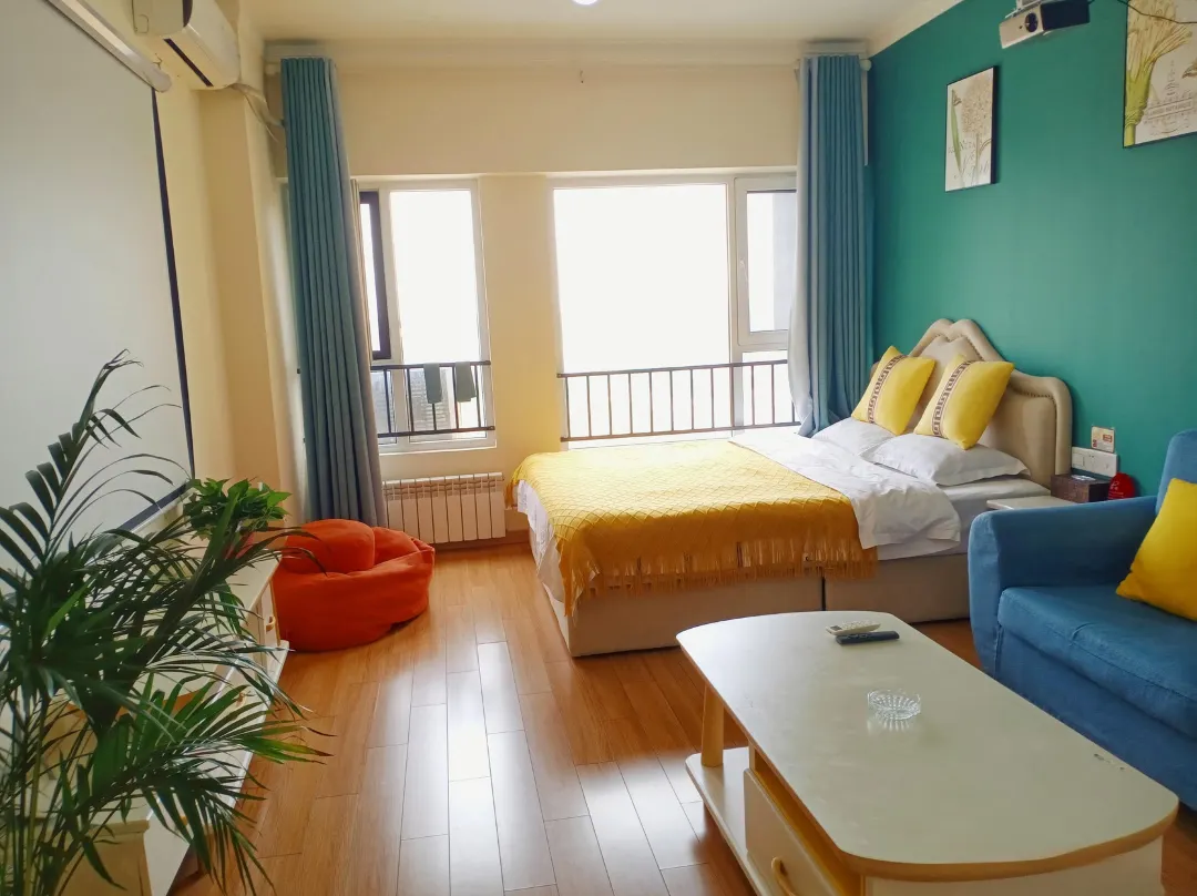 Hawthorn Tree Themed Homestay - Zhengzhou