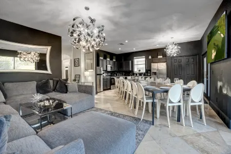 DisneyEstate by AmericanVacationLiving 14 Room 30p Отели рядом с достопримечательностью «Хайлендс Резерв Голф Клаб»