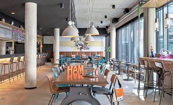 Moxy Hamburg Altona