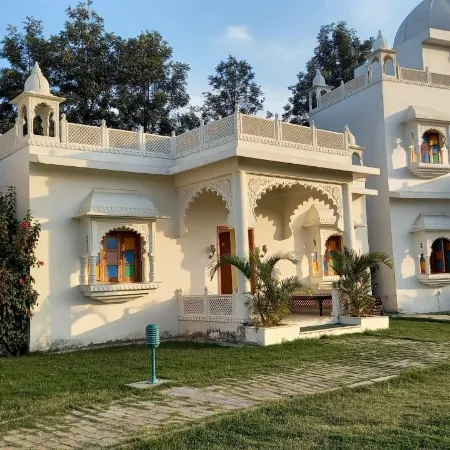 Rajasi Palace
