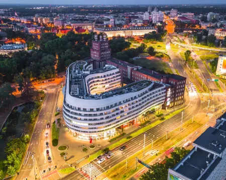 DoubleTree by Hilton Wroclaw Hotels in Wroclaw