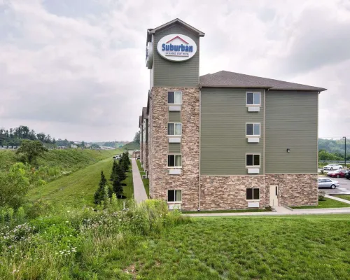 Suburban Studios Triadelphia - Wheeling at the Highlands Hotels in Triadelphia