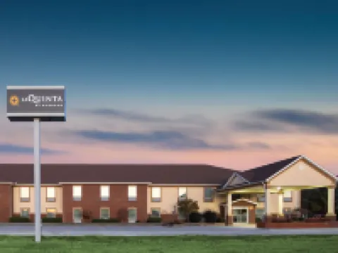La Quinta Inn by Wyndham Calhoun South I-75 Hotels in Calhoun