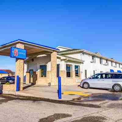 Motel 6 Colby, KS Hotel Exterior